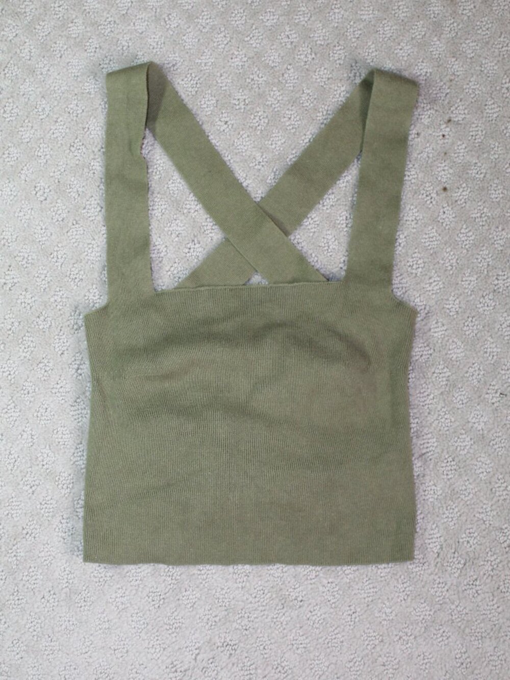 Le Lis Size S Army Green Crop Top